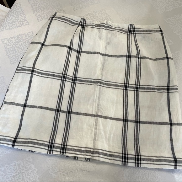 Forever 21 women’s 100%Linen white black plaid buttons front mini skirt size M - Picture 2 of 4